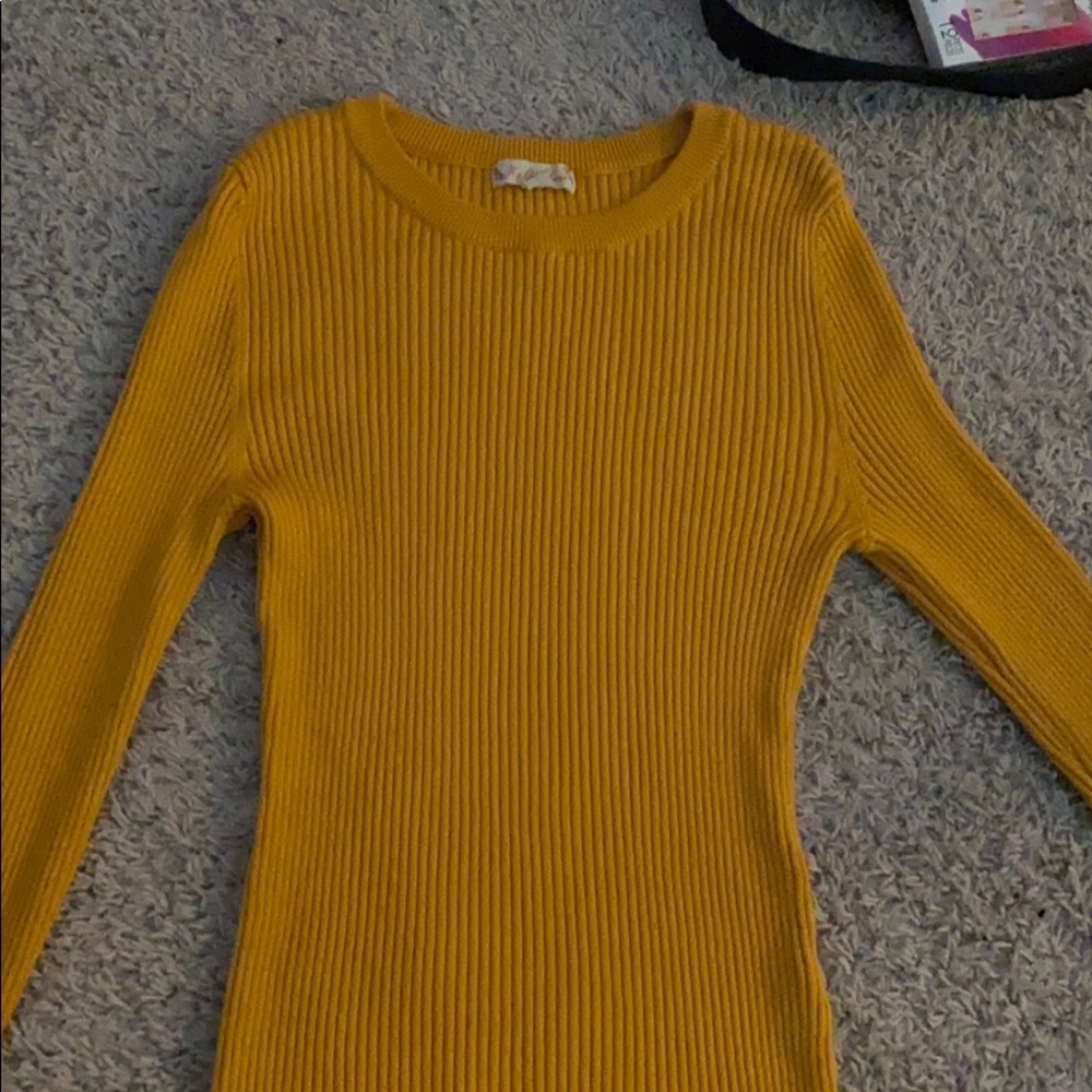 Yellow sweater
